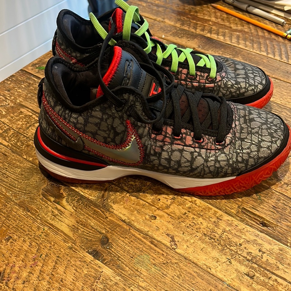 Nike Faze next gen labrone, size 9